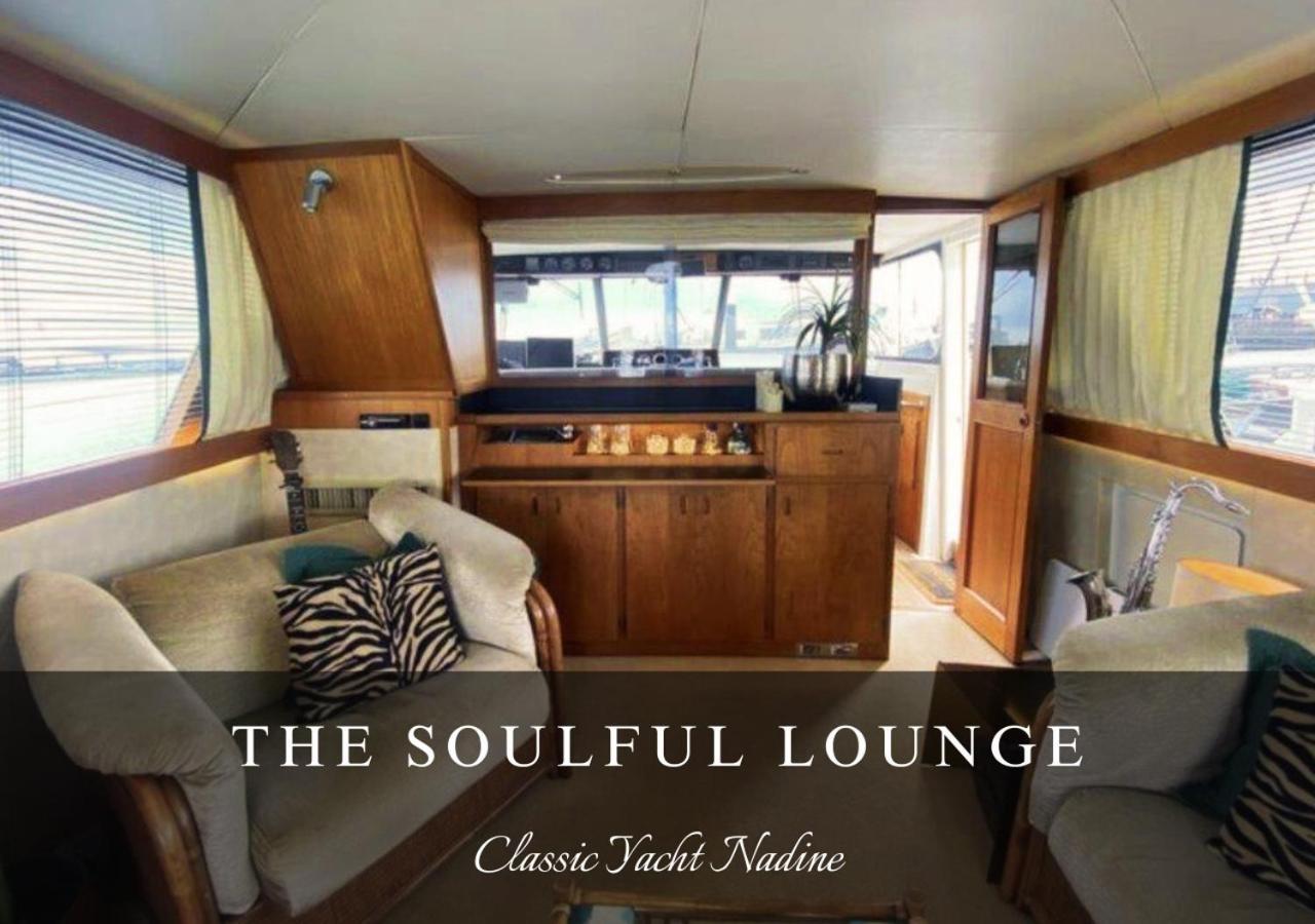 Classic Yacht Nadine In Poole Harbour, Dorset, With A Hot Tub Jacuzzi Εξωτερικό φωτογραφία